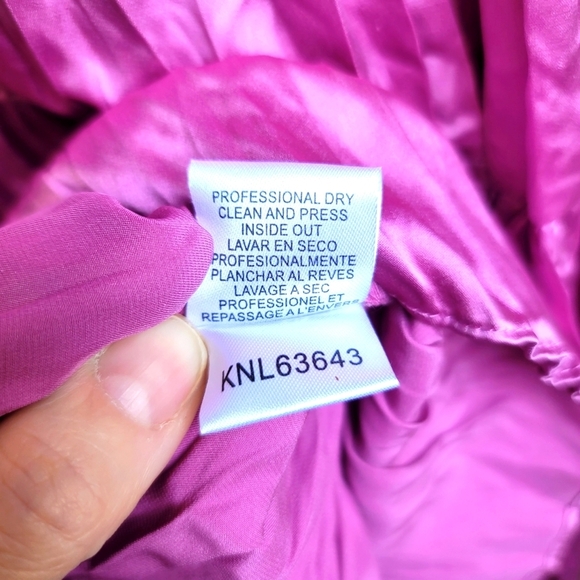 BCBGMaxAzria ✦ Silk Halter Dress ✦ Pink Tiered Pleats Beaded Detail Size 6 - Picture 12 of 15